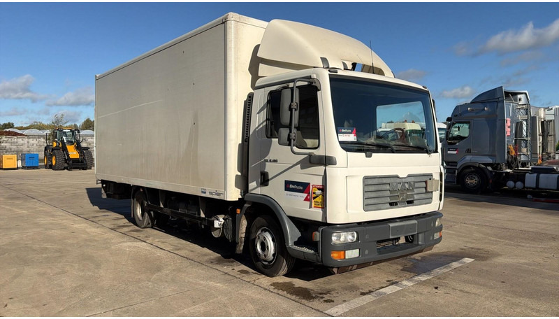 MAN TGL 8.180 (MANUAL GEARBOX / BOITE MANUELLE / CAMION BELGE / BELGIAN TRUCK) - Box truck: picture 2 MAN TGL 8.180 (MANUAL GEARBOX / BOITE MANUELLE / CAMION BELGE / BELGIAN TRUCK) - Box truck: picture 2
