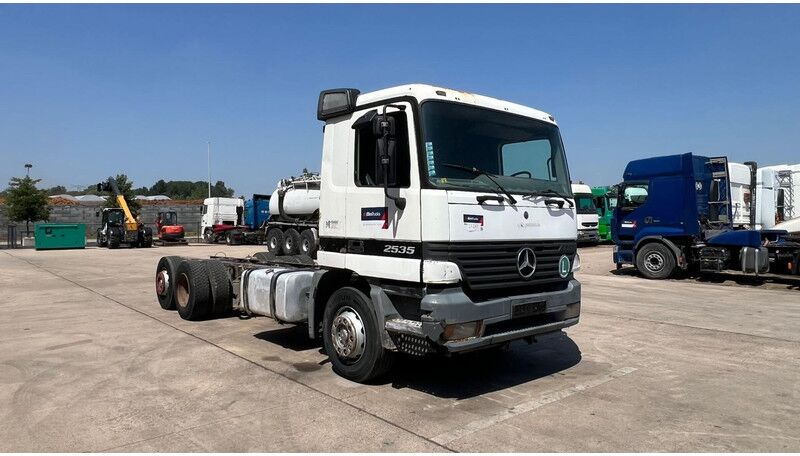 Mercedes-Benz ACTROS 2535 (EPS / LAMES DEVANT / STEEL FRONT / MP1 / 8 ROUES) - Cab chassis truck: picture 3 Mercedes-Benz ACTROS 2535 (EPS / LAMES DEVANT / STEEL FRONT / MP1 / 8 ROUES) - Cab chassis truck: picture 3