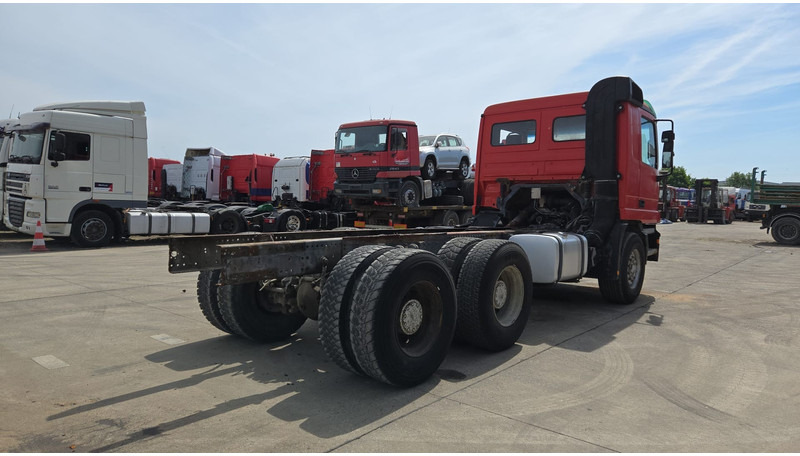 Cab chassis truck Mercedes-Benz ACTROS 2640 (EPS / 3 PEDALES / V6 / LAMES / GRAND PONT / EURO 2 / SEMI-AUTO): picture 6