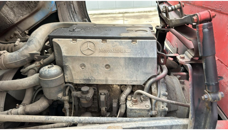 Vacuum truck Mercedes-Benz SK 814 (VIDANGEUR / VACUUM / AUXILAIRY / SPER / STEEL SUSP. / LAMES): picture 17