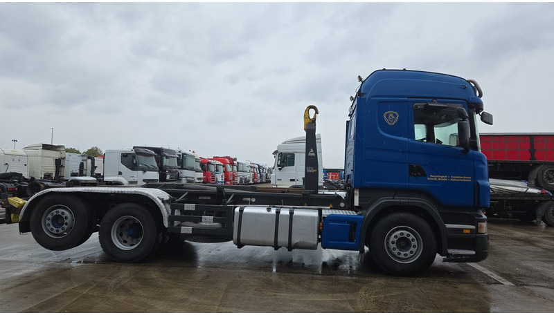 Scania R 470 (329.000 KM !! / GERMAN REGISTRATION / 6X2 / LENKACHSE / RETARDER / 21 TONS HOOK) - Hook lift truck: picture 4 Scania R 470 (329.000 KM !! / GERMAN REGISTRATION / 6X2 / LENKACHSE / RETARDER / 21 TONS HOOK) - Hook lift truck: picture 4