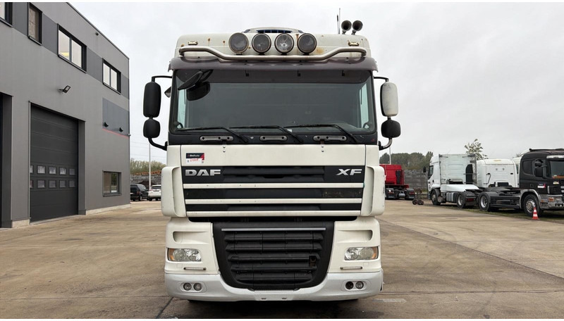 DAF 105 XF 410 (BOITE MANUELLE / MANUAL GEARBOX) - Tractor unit: picture 2 DAF 105 XF 410 (BOITE MANUELLE / MANUAL GEARBOX) - Tractor unit: picture 2