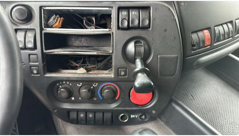 Leasing of DAF CF 85.410 (BOITE MANUELLE / MANUAL GEARBOX) DAF CF 85.410 (BOITE MANUELLE / MANUAL GEARBOX): picture 16