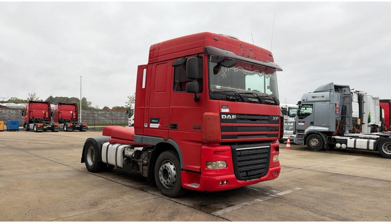 DAF XF 105.460 (BOITE MANUELLE / MANUAL GEARBOX) - Tractor unit: picture 2 DAF XF 105.460 (BOITE MANUELLE / MANUAL GEARBOX) - Tractor unit: picture 2