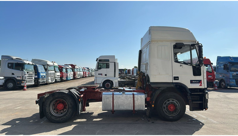 Iveco Eurotech 440 E 42 (MANUAL PUMP / ZF MANUAL GEARBOX / POMPE MANUELLE / BOITE MANUELLE ZF) - Tractor unit: picture 4 Iveco Eurotech 440 E 42 (MANUAL PUMP / ZF MANUAL GEARBOX / POMPE MANUELLE / BOITE MANUELLE ZF) - Tractor unit: picture 4