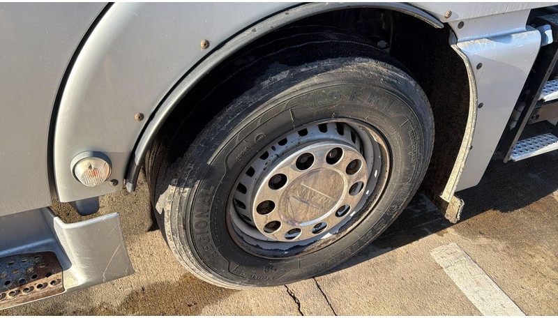 Tractor unit MAN TGX 18.480 (GOOD CONDITION / RETARDER / BONNE ETAT): picture 11