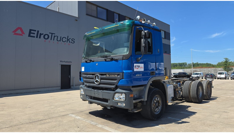 Mercedes-Benz Actros 2641 (LAMES / STEEL SUSP. / EPS / 3 PEDALES / GRAND PONT) - Tractor unit: picture 1 Mercedes-Benz Actros 2641 (LAMES / STEEL SUSP. / EPS / 3 PEDALES / GRAND PONT) - Tractor unit: picture 1