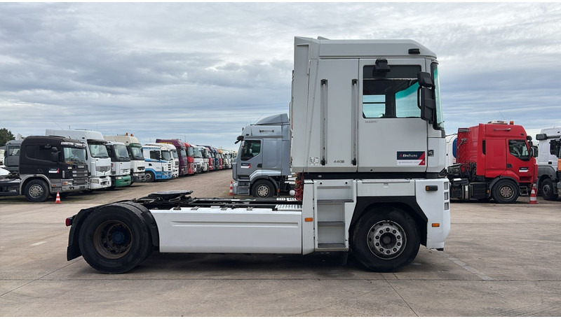 Renault Magnum 440 DXI - Tractor unit: picture 4 Renault Magnum 440 DXI - Tractor unit: picture 4