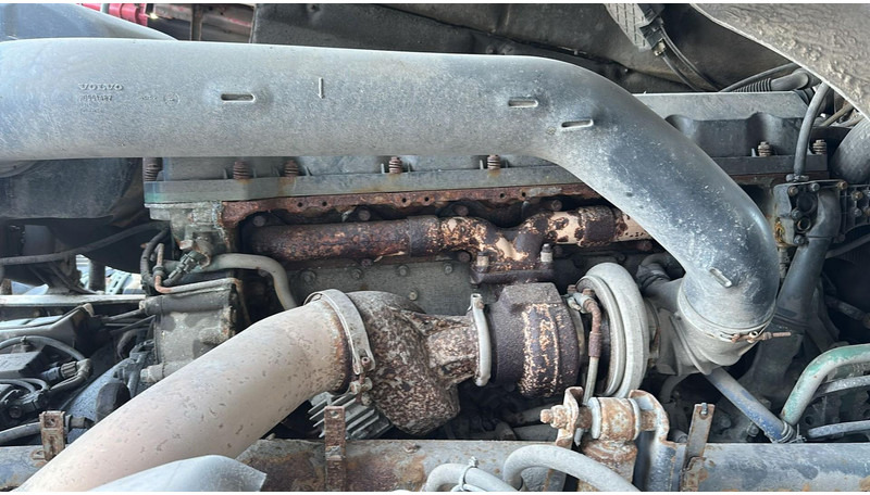 Leasing of Volvo FH 400 (MANUAL GEARBOX / EURO 5 / BOITE MANUELLE) Volvo FH 400 (MANUAL GEARBOX / EURO 5 / BOITE MANUELLE): picture 18 Leasing of Volvo FH 400 (MANUAL GEARBOX / EURO 5 / BOITE MANUELLE) Volvo FH 400 (MANUAL GEARBOX / EURO 5 / BOITE MANUELLE): picture 18