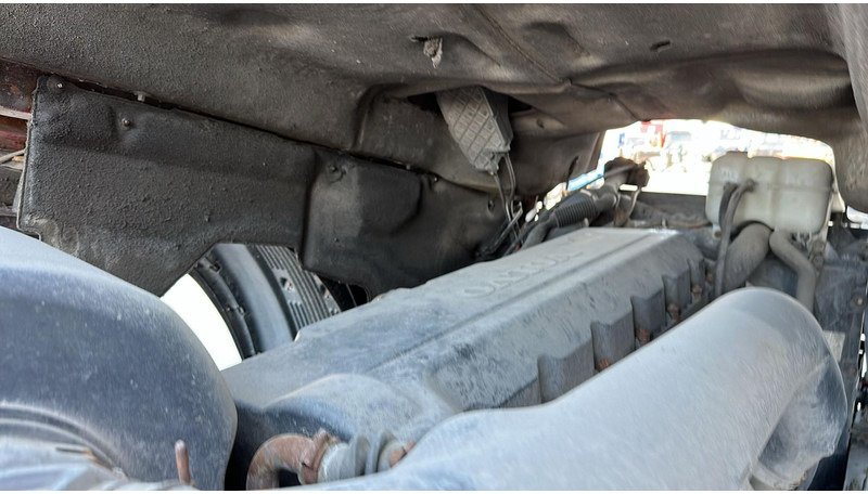 Leasing of Volvo FH 400 (MANUAL GEARBOX / EURO 5 / BOITE MANUELLE) Volvo FH 400 (MANUAL GEARBOX / EURO 5 / BOITE MANUELLE): picture 19 Leasing of Volvo FH 400 (MANUAL GEARBOX / EURO 5 / BOITE MANUELLE) Volvo FH 400 (MANUAL GEARBOX / EURO 5 / BOITE MANUELLE): picture 19