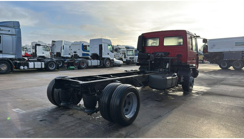 Volvo FL 220 (MANUAL GEARBOX / BOITE MANUELLE) - Cab chassis truck: picture 4 Volvo FL 220 (MANUAL GEARBOX / BOITE MANUELLE) - Cab chassis truck: picture 4