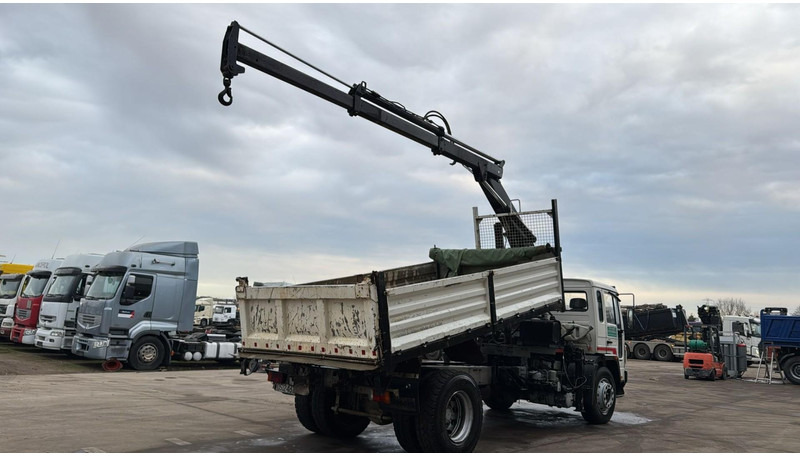 Volvo FL 6-18 (MANUAL PUMP / CRANE HIAB 090 / STEEL SUSP. / LAMES / POMPE MANUELLE / 18 TONS) - Tipper, Crane truck: picture 4 Volvo FL 6-18 (MANUAL PUMP / CRANE HIAB 090 / STEEL SUSP. / LAMES / POMPE MANUELLE / 18 TONS) - Tipper, Crane truck: picture 4
