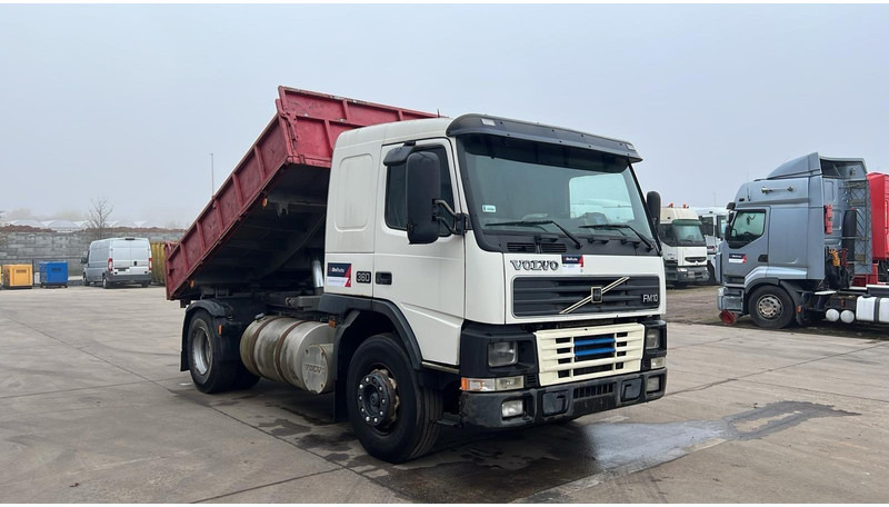 Volvo FM 10 - 320 (POMPE MANUELLE / MANUAL PUMP / MANUAL GEARBOX / BOITE MANUELLE) - Tipper: picture 3 Volvo FM 10 - 320 (POMPE MANUELLE / MANUAL PUMP / MANUAL GEARBOX / BOITE MANUELLE) - Tipper: picture 3