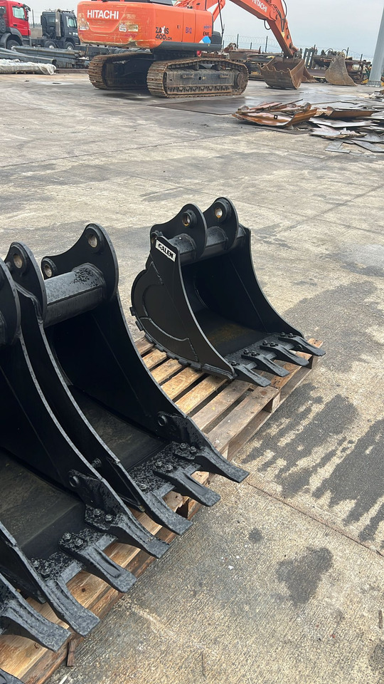 Excavator bucket for Mini excavator CATERPILLAR 305 Mini Excavator Bucket: picture 7 Excavator bucket for Mini excavator CATERPILLAR 305 Mini Excavator Bucket: picture 7