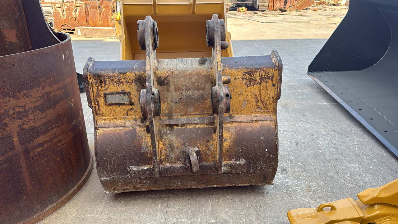 CATERPILLAR 320 General Purpose Bucket - Excavator bucket for Crawler excavator: picture 4 CATERPILLAR 320 General Purpose Bucket - Excavator bucket for Crawler excavator: picture 4