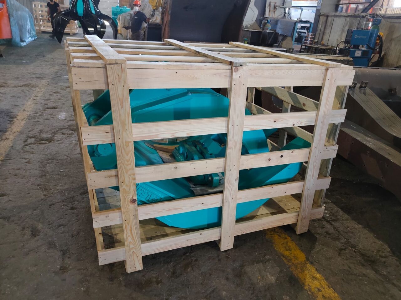 Galen Kobelco SK500 - Boom for Excavator: picture 1 Galen Kobelco SK500 - Boom for Excavator: picture 1