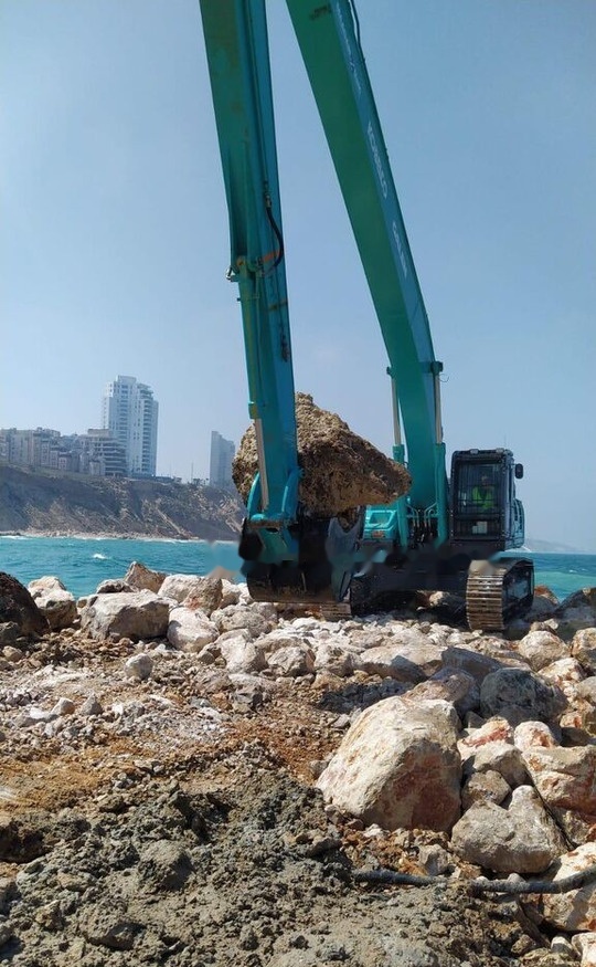 Galen Kobelco SK500 - Boom for Excavator: picture 4 Galen Kobelco SK500 - Boom for Excavator: picture 4