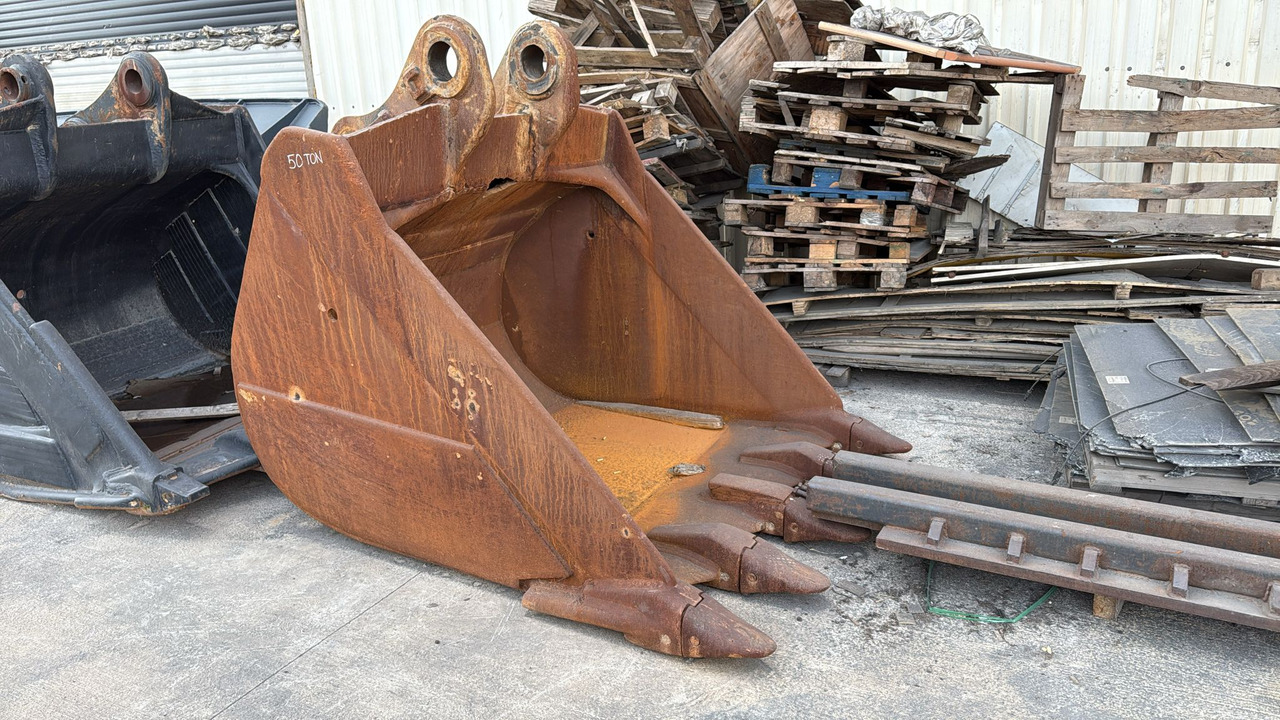 HITACHI Second Hand 50tons Bucket With Cheap Price - Excavator bucket for Crawler excavator: picture 1 HITACHI Second Hand 50tons Bucket With Cheap Price - Excavator bucket for Crawler excavator: picture 1