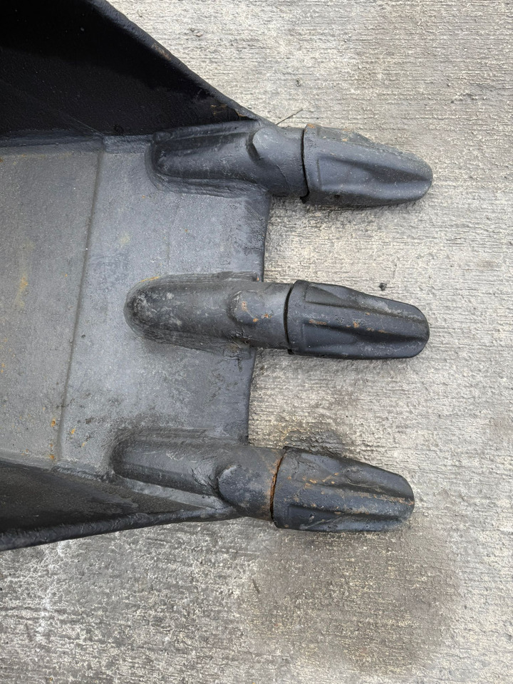 Komatsu PC200 - Excavator bucket for Construction machinery: picture 4 Komatsu PC200 - Excavator bucket for Construction machinery: picture 4