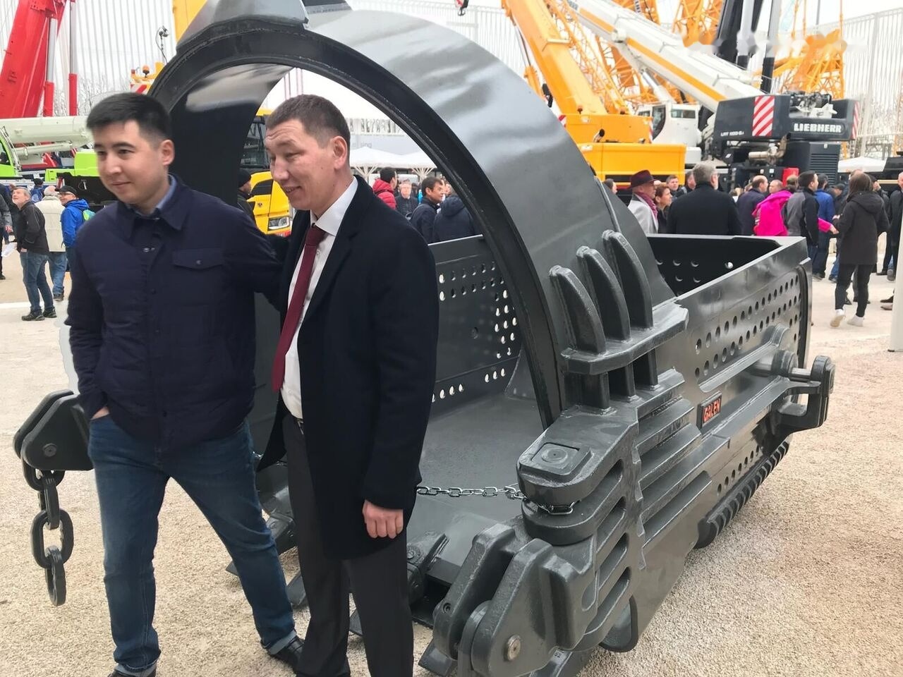 Liebherr DRAGLINE BUCKET - Sorting bucket: picture 1 Liebherr DRAGLINE BUCKET - Sorting bucket: picture 1