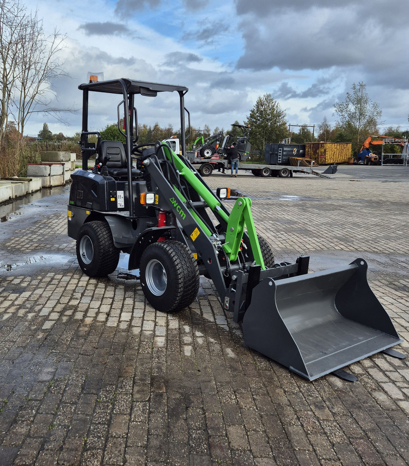 WCM-606 - Wheel loader: picture 5 WCM-606 - Wheel loader: picture 5