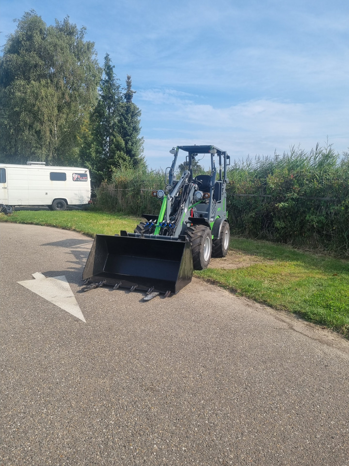 New Wheel loader WCM L2312: picture 7