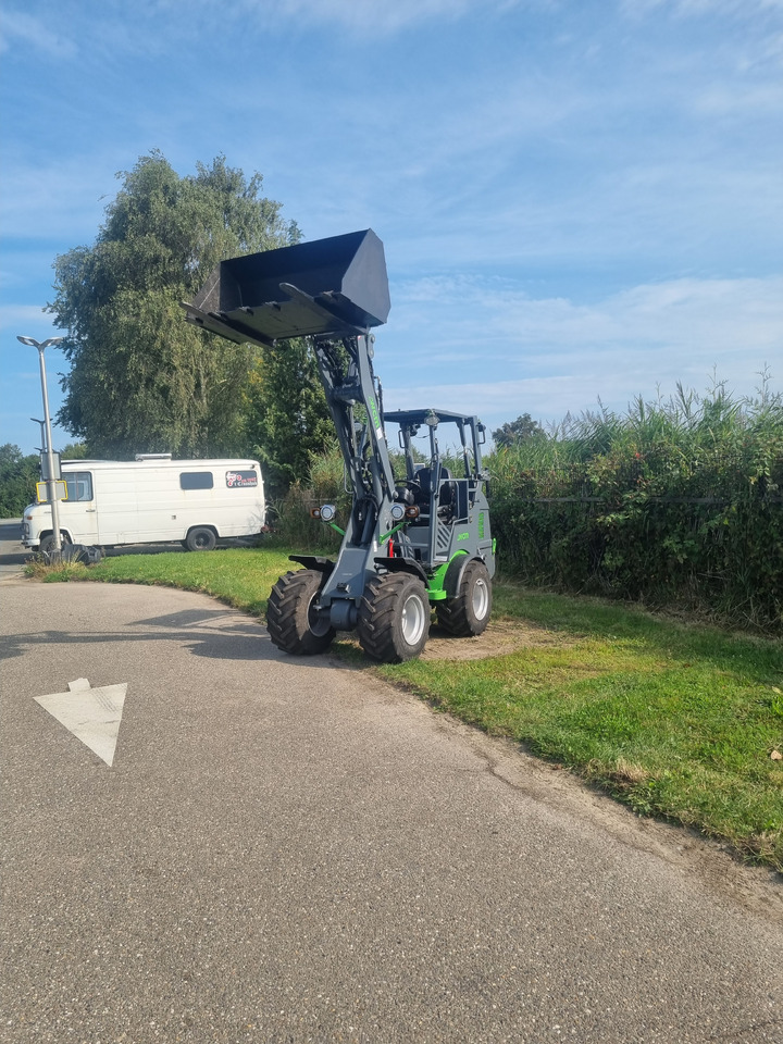 New Wheel loader WCM L2312: picture 6