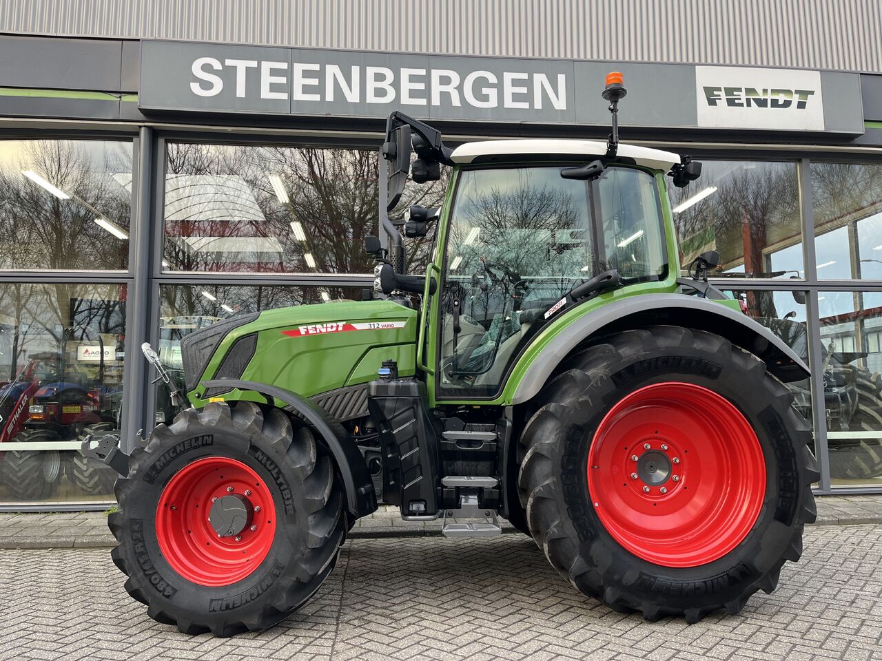 FENDT 312 GEN4 PROFI - Farm tractor: picture 2 FENDT 312 GEN4 PROFI - Farm tractor: picture 2