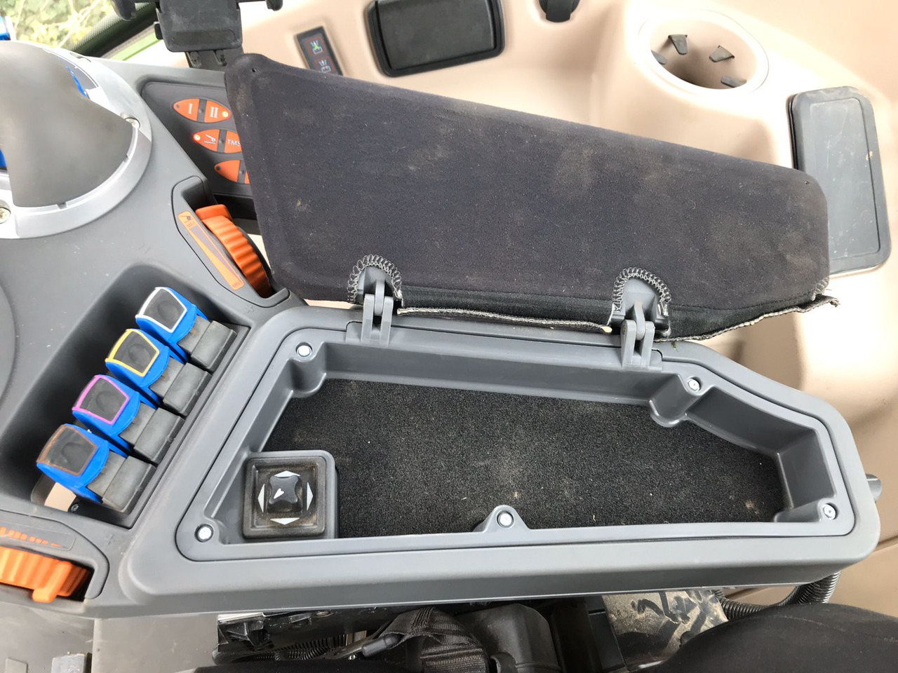 Farm tractor FENDT 514 Vario S4 ProfiPlus: picture 31 Farm tractor FENDT 514 Vario S4 ProfiPlus: picture 31