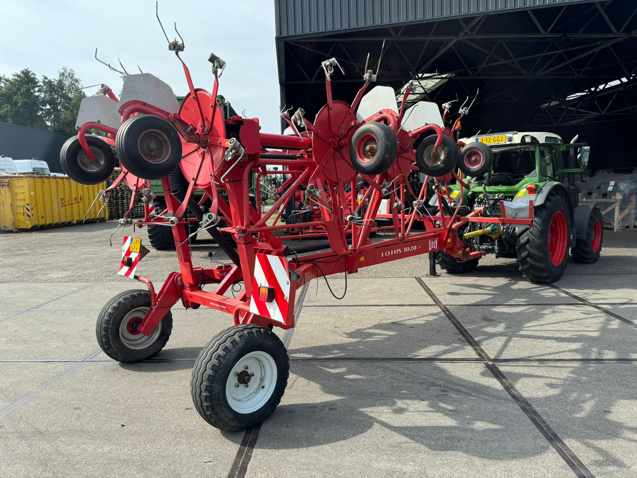 Lely Lotus 1020S - Tedder/ Rake: picture 3 Lely Lotus 1020S - Tedder/ Rake: picture 3