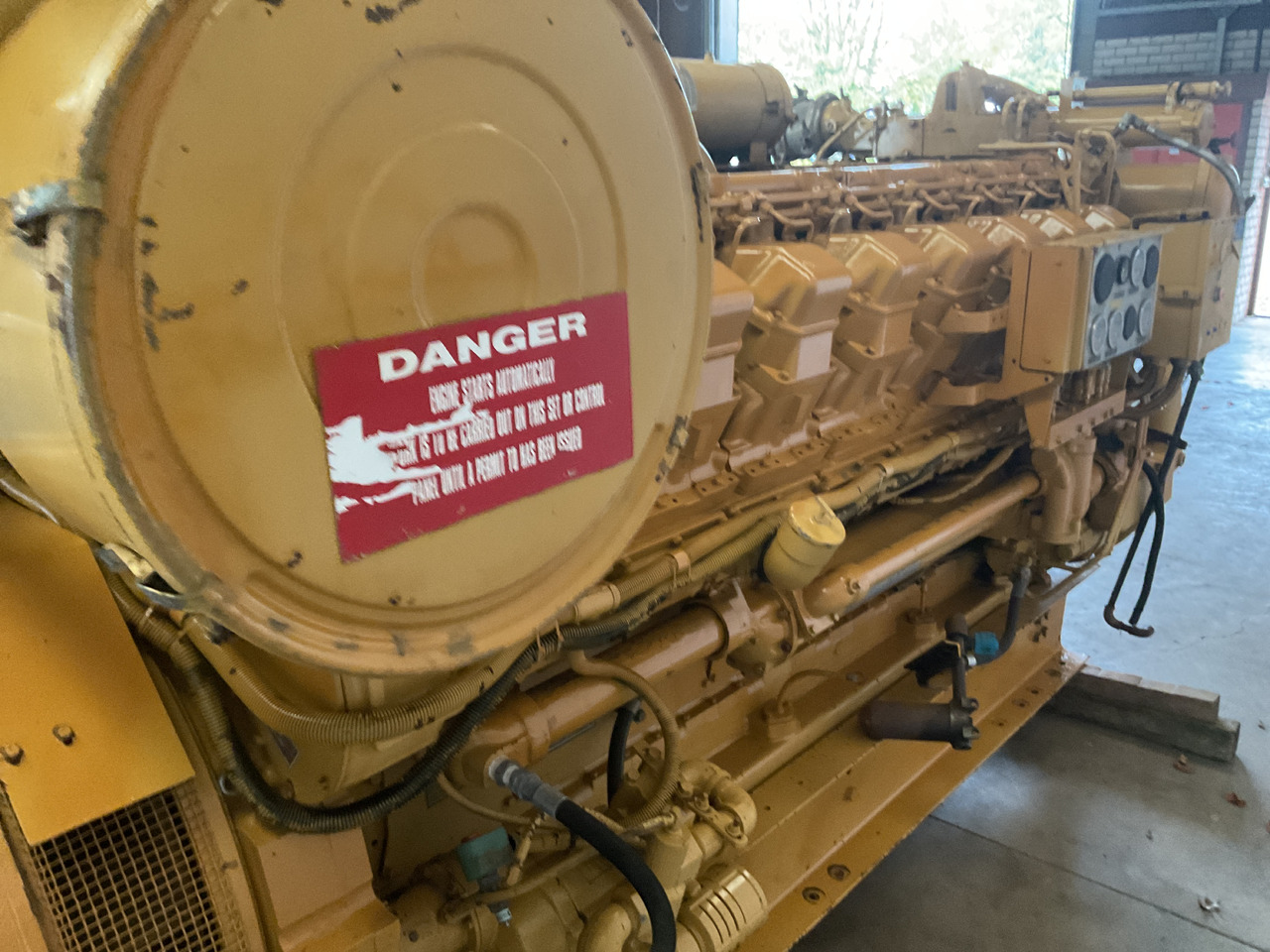 Caterpillar 3516, 2000KVA generator set. Like brand new. - Generator set: picture 5 Caterpillar 3516, 2000KVA generator set. Like brand new. - Generator set: picture 5