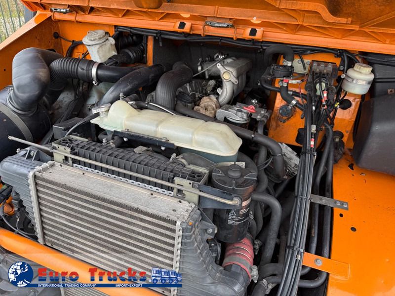 Truck Unimog U90: picture 8