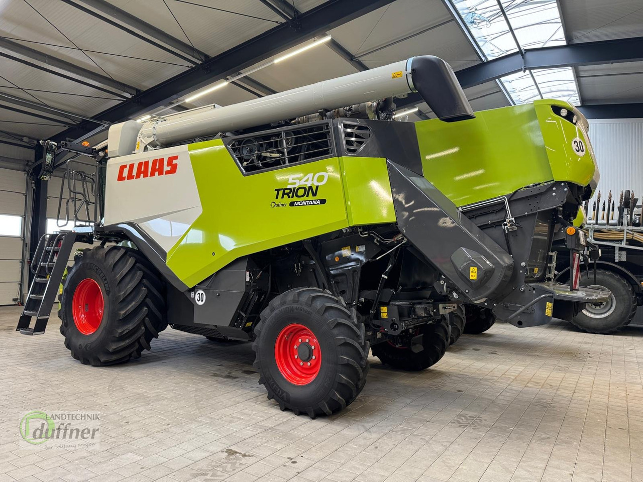 CLAAS Trion 540 Montana - Combine harvester: picture 2 CLAAS Trion 540 Montana - Combine harvester: picture 2