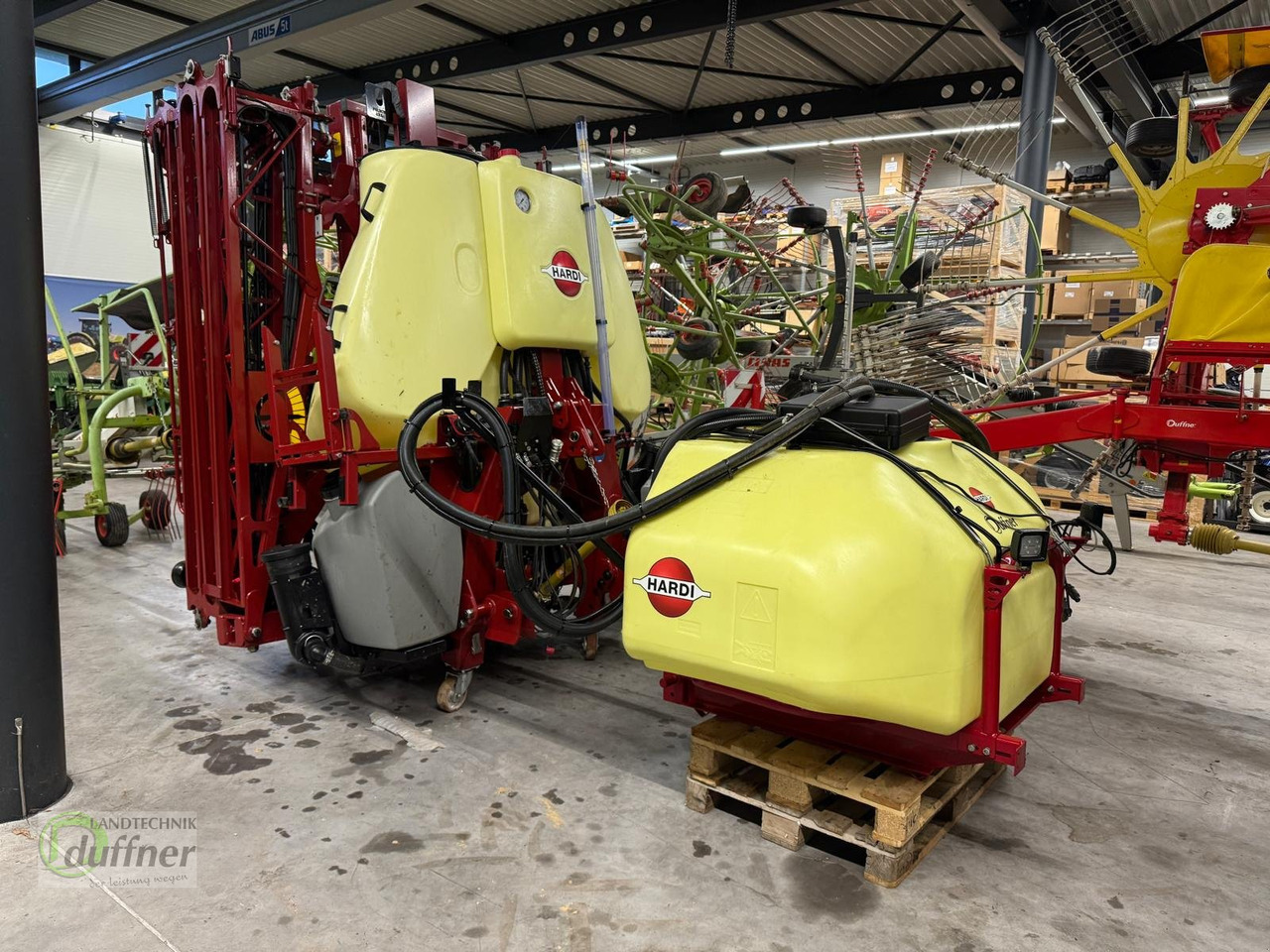 Hardi Mega 12 1200 Smart ISOBUS - Trailed sprayer: picture 2 Hardi Mega 12 1200 Smart ISOBUS - Trailed sprayer: picture 2
