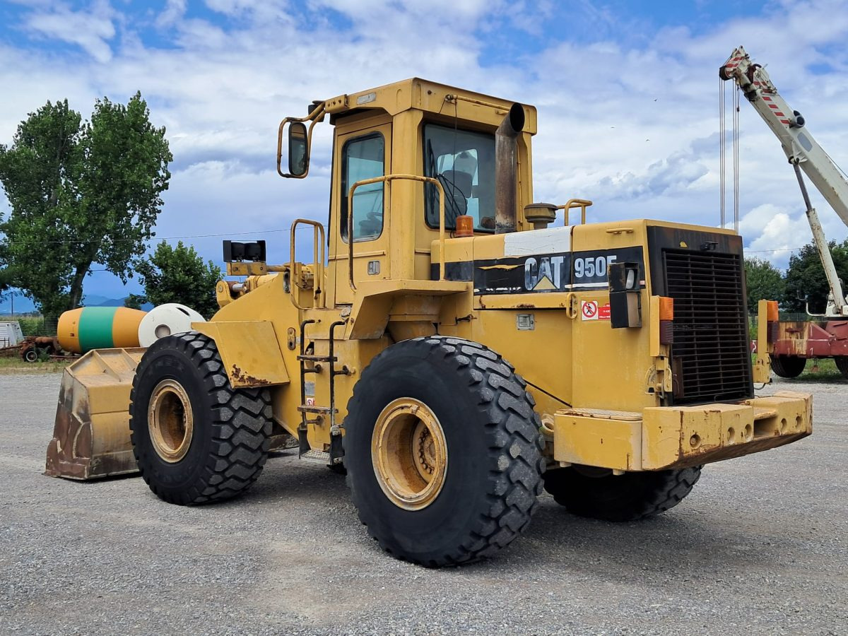 Wheel loader CATERPILLAR 950F: picture 13