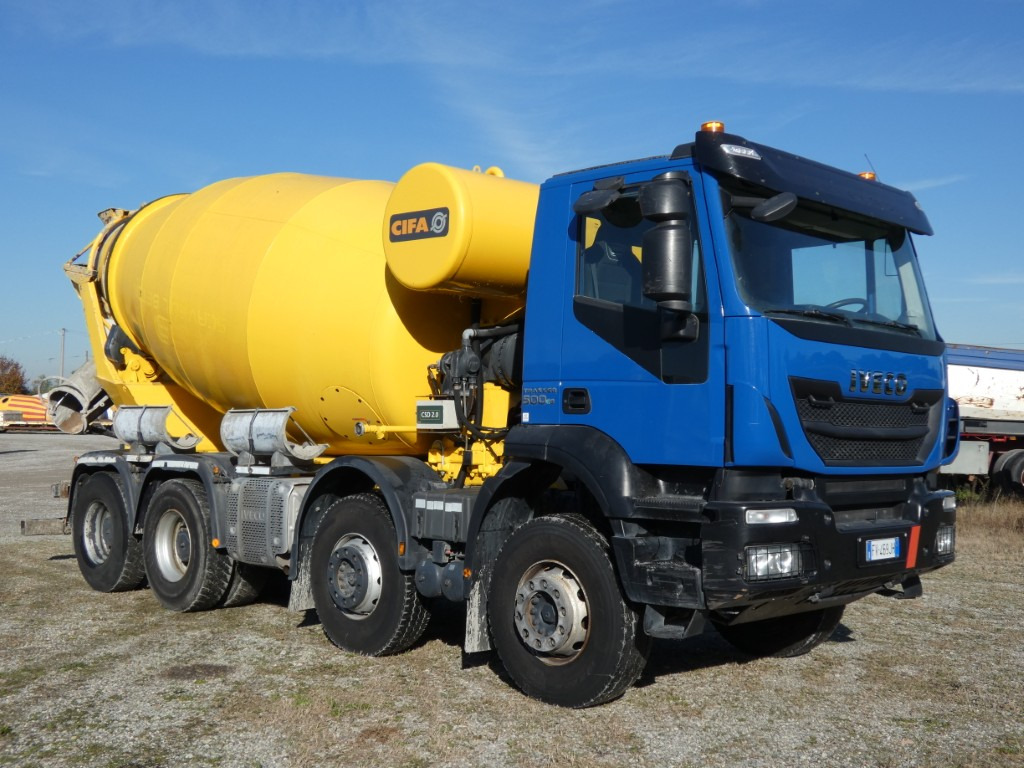 IVECO TRAKKER 500 CIFA RY1300 - Concrete mixer truck: picture 3 IVECO TRAKKER 500 CIFA RY1300 - Concrete mixer truck: picture 3