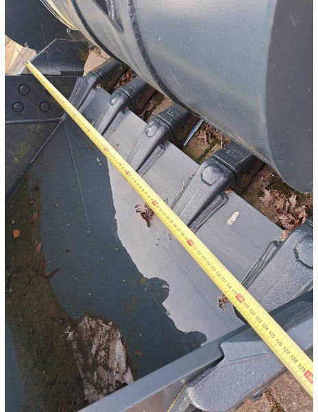 Hyundai Excavator Digging Bucket 140, 61K4-30701 - Bucket for Construction machinery: picture 2 Hyundai Excavator Digging Bucket 140, 61K4-30701 - Bucket for Construction machinery: picture 2