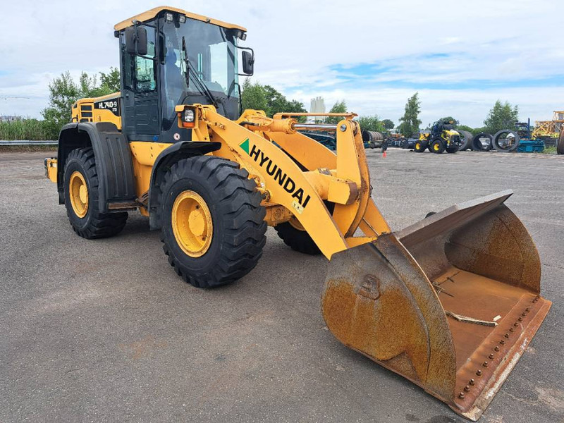 Hyundai HL 740 XTD-9 - Wheel loader: picture 2 Hyundai HL 740 XTD-9 - Wheel loader: picture 2