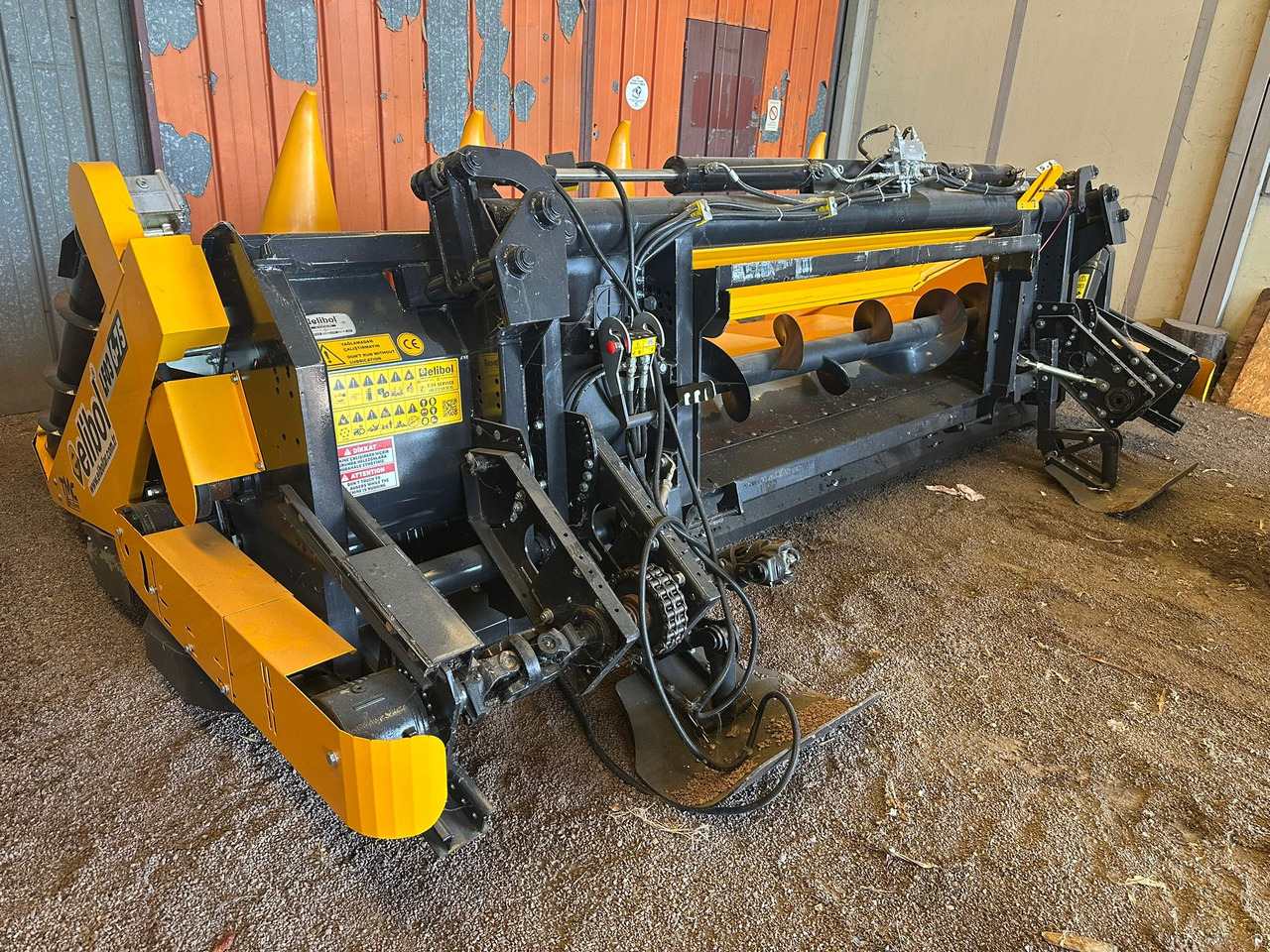 ELİBOL LF03 / 6-75 6 ROWS FOLDABLE CORN HEADER - Corn header: picture 5 ELİBOL LF03 / 6-75 6 ROWS FOLDABLE CORN HEADER - Corn header: picture 5