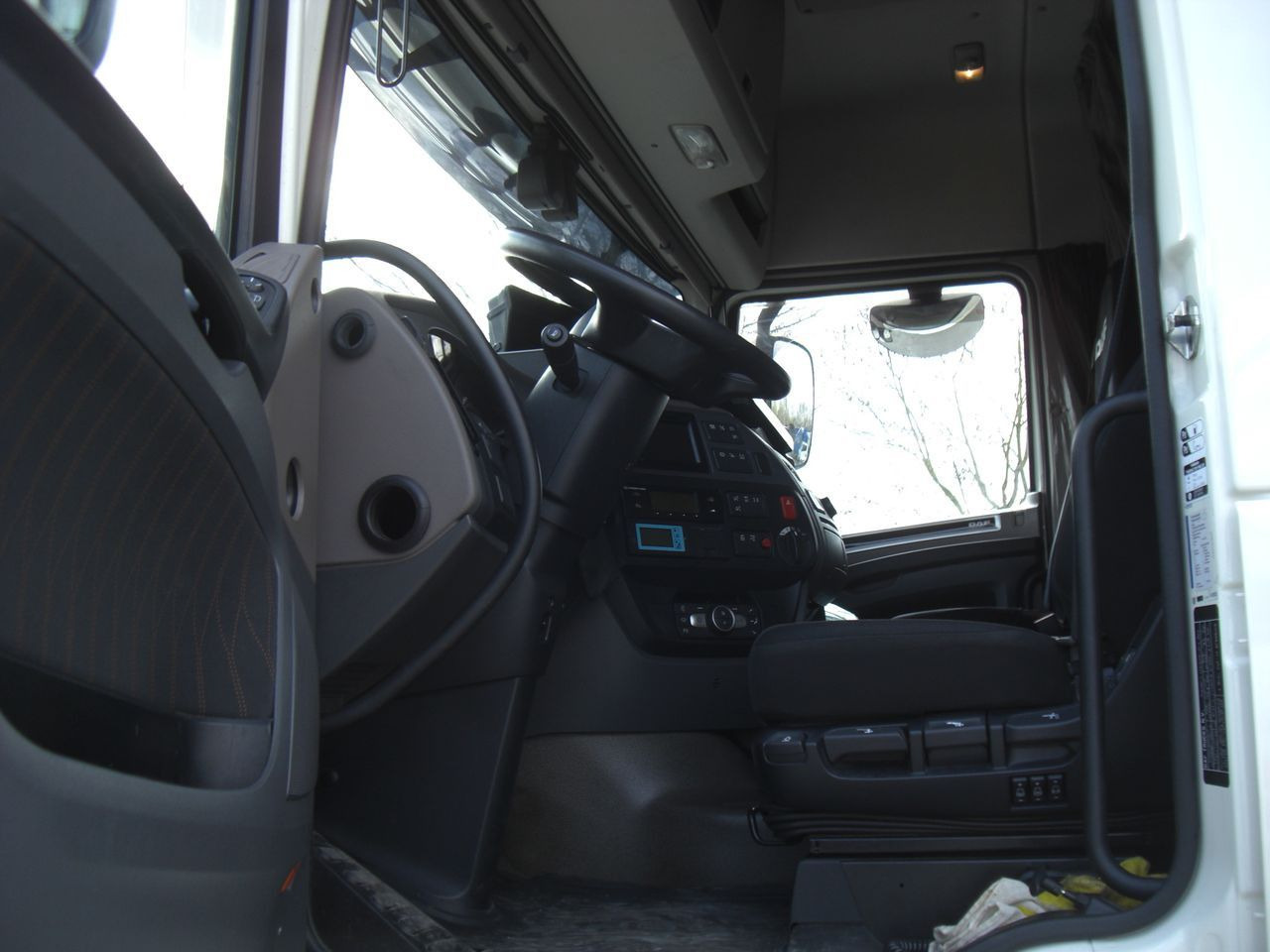 DAF XF480 FAR - Refrigerator truck: picture 5 DAF XF480 FAR - Refrigerator truck: picture 5