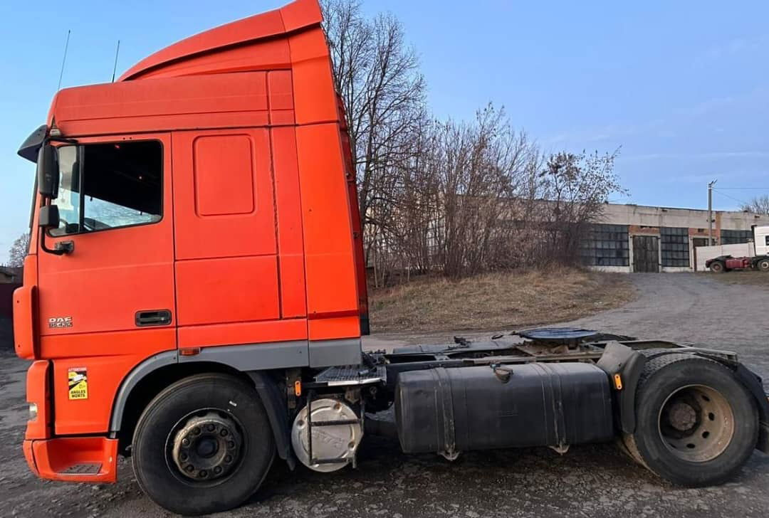 DAF XF 95.430 Tractor head - Tractor unit: picture 3 DAF XF 95.430 Tractor head - Tractor unit: picture 3