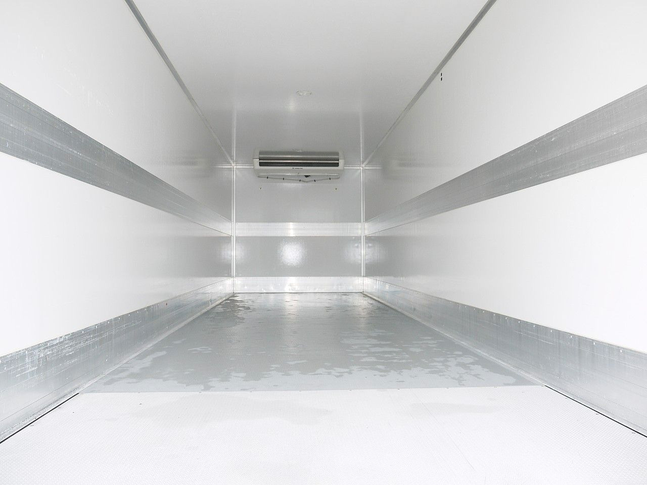 Refrigerator truck MAN TGM 18.250 KUHLKOFFER THERMOKING V800 MT A/C: picture 10 Refrigerator truck MAN TGM 18.250 KUHLKOFFER THERMOKING V800 MT A/C: picture 10