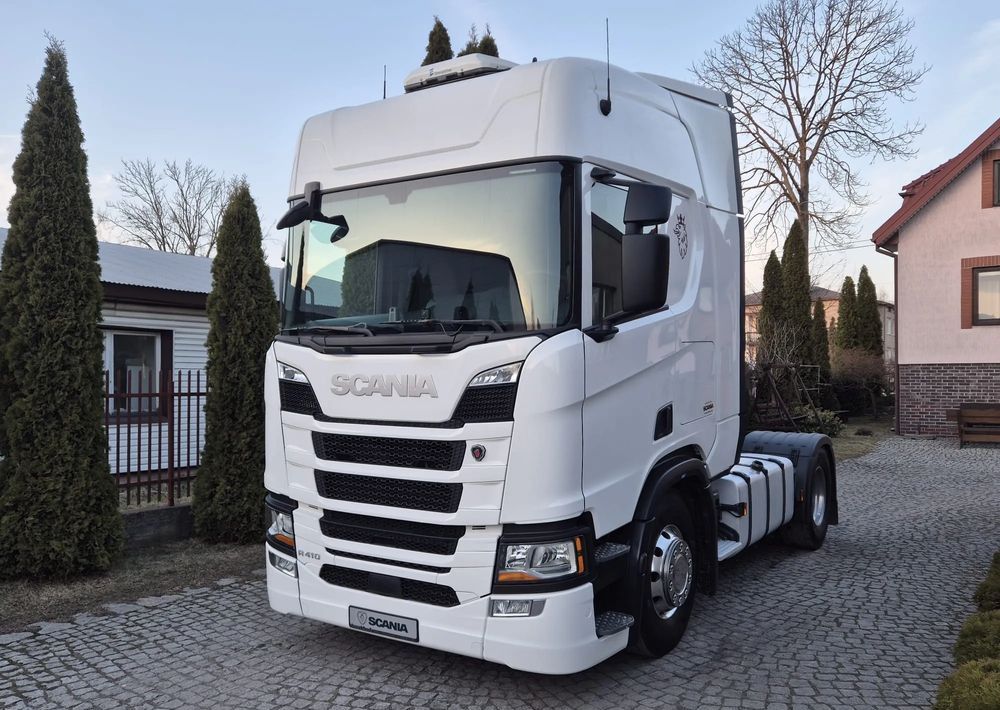 Scania R410 - Tractor unit: picture 1 Scania R410 - Tractor unit: picture 1