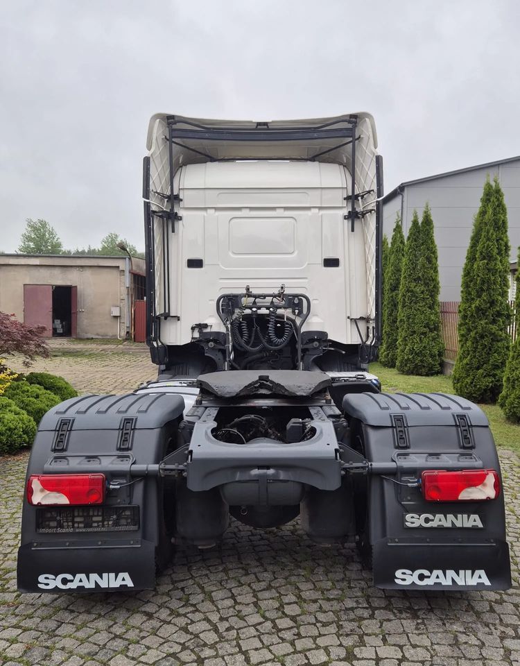 Scania R410 - Tractor unit: picture 5 Scania R410 - Tractor unit: picture 5