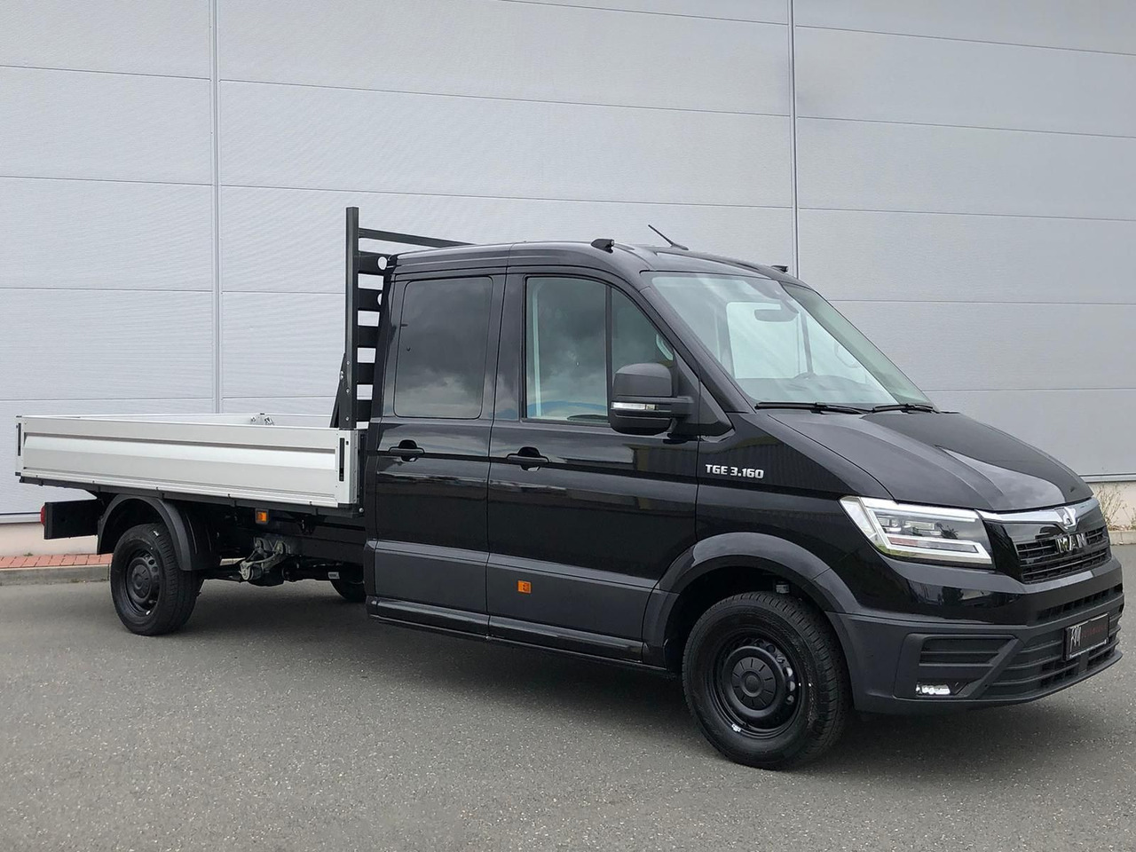 MAN TGE 3.160 Pritsche DOKA LR HECK AHK 3.5t ACC NAV - Flatbed van, Combi van: picture 2 MAN TGE 3.160 Pritsche DOKA LR HECK AHK 3.5t ACC NAV - Flatbed van, Combi van: picture 2