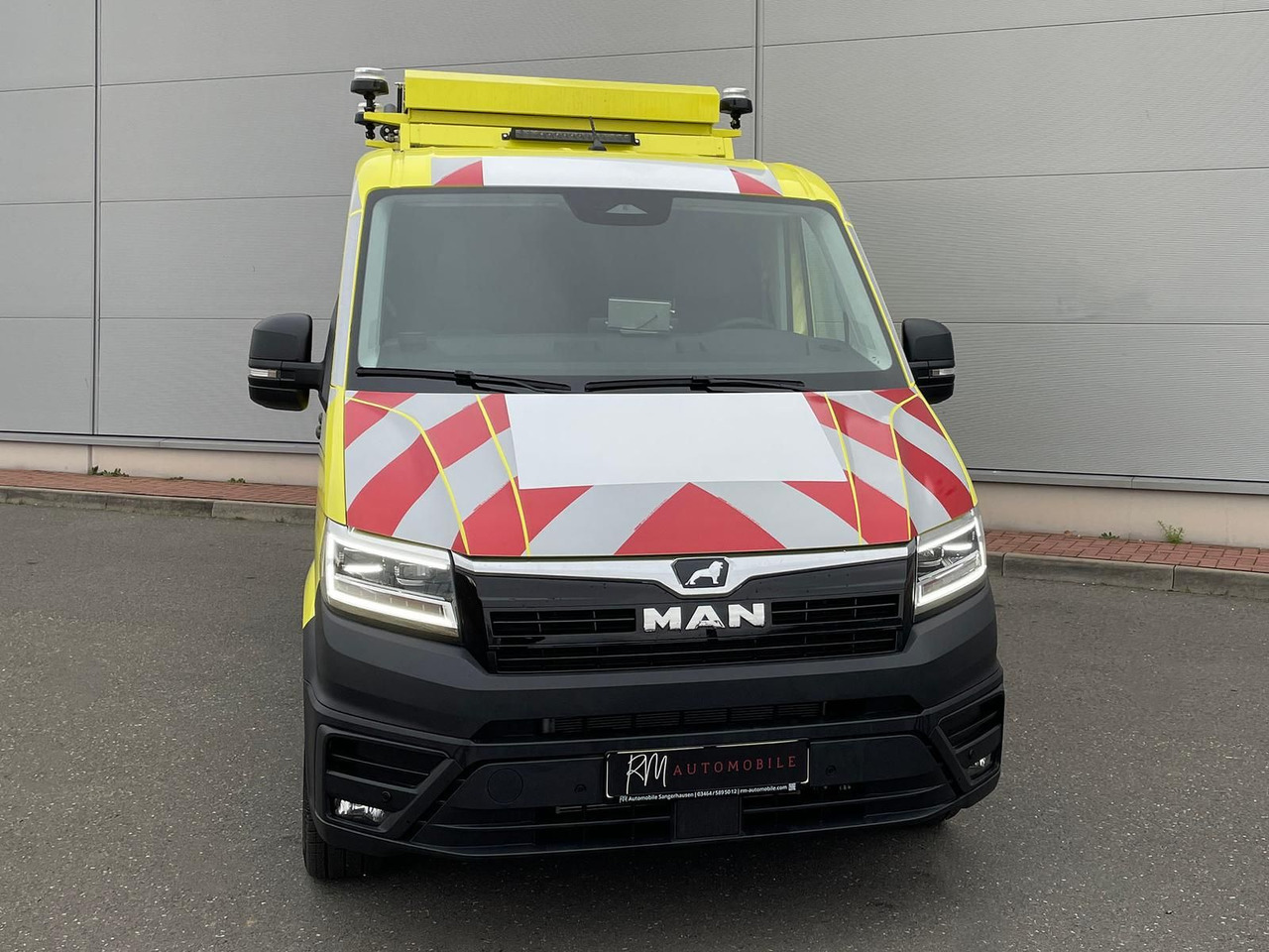 MAN TGE 3.180 L3H2 BF4 BEGLEITFAHRZEUG STANDHZ ACC - Car: picture 4 MAN TGE 3.180 L3H2 BF4 BEGLEITFAHRZEUG STANDHZ ACC - Car: picture 4