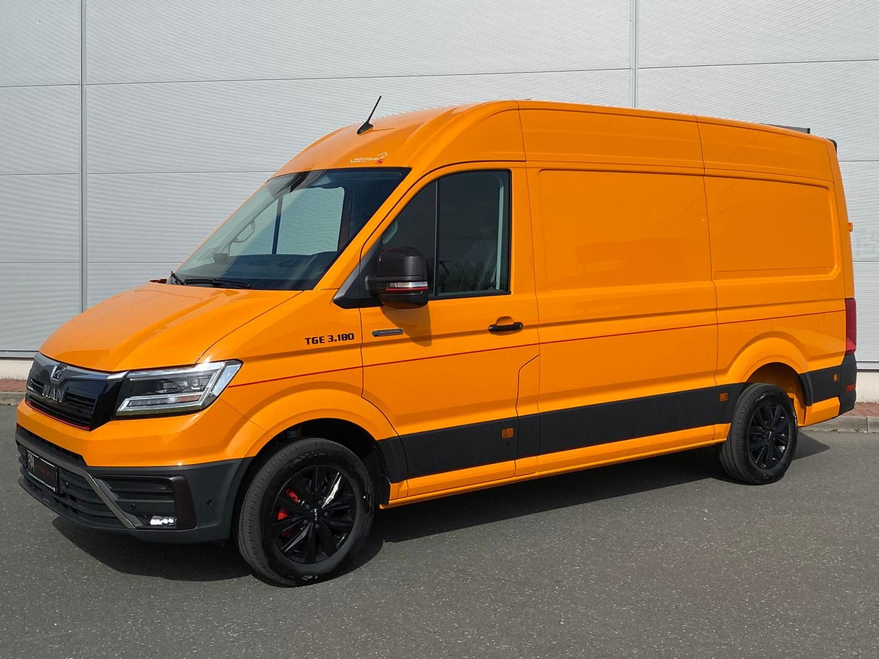 MAN TGE 3.180 L3H3 Individual Lion S LED ACC STANDHZ - Car: picture 1 MAN TGE 3.180 L3H3 Individual Lion S LED ACC STANDHZ - Car: picture 1