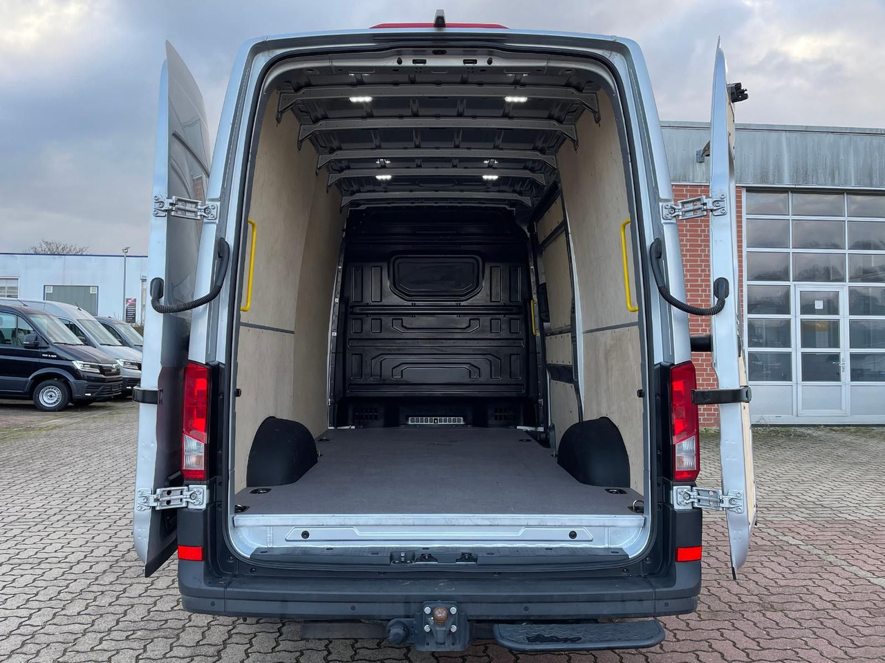 Panel van MAN TGE 3.180 L3H3 Kasten 4x4 DIFF NAV ACC STANDH: picture 30