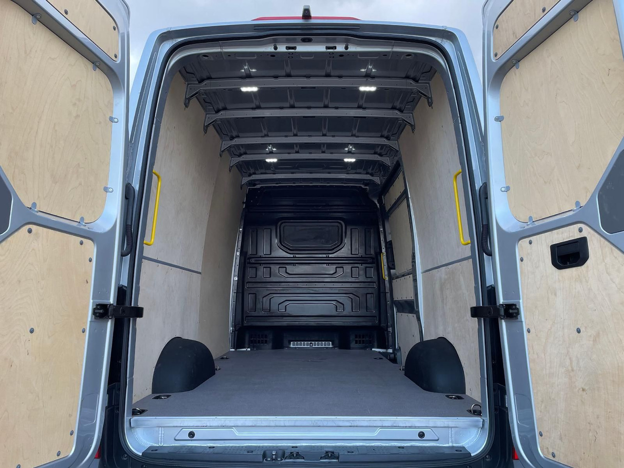 Panel van MAN TGE 3.180 L3H3 Kasten 4x4 DIFF NAV ACC STANDH: picture 12