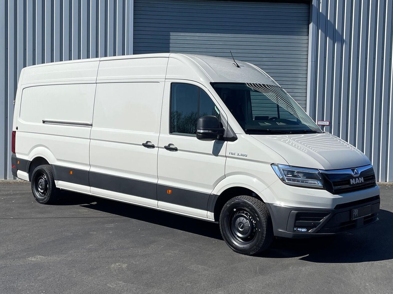 MAN TGE 3.180 L4H3 Kasten STANDHZ ACC LED SITZHZ - Car: picture 2 MAN TGE 3.180 L4H3 Kasten STANDHZ ACC LED SITZHZ - Car: picture 2